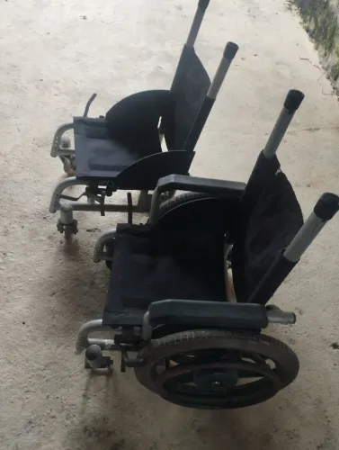 Cadeira de rodas infantil