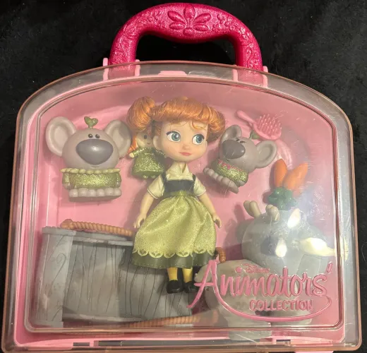 Play set Ana Disney animators? collection