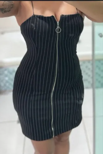 Vestido preto risca de giz - tamanho M