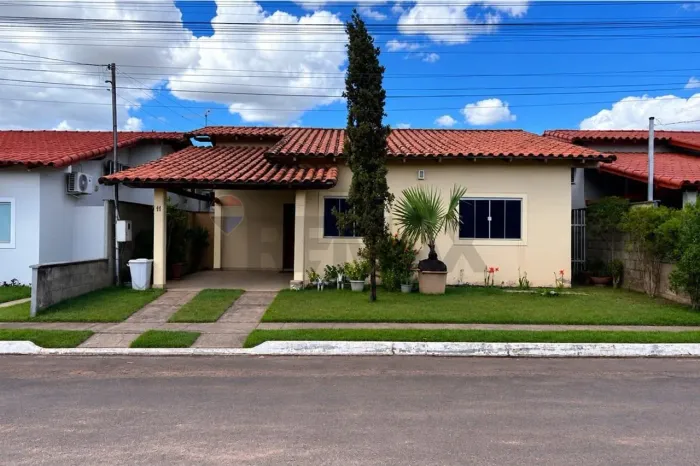 Aproveite! Casa no Cedro por R$ 690 Mil!