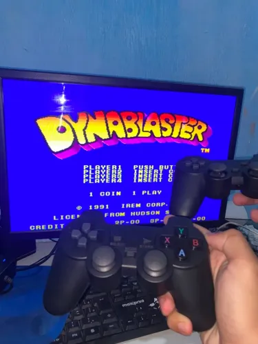 GAME STICK COM DOIS CONTROLES (NOVO) PRA VENDER LOGO