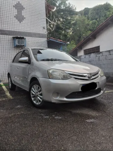 Toyota Etios XLS Sedan 1.5 Flex 16V 4P Mec. 2014