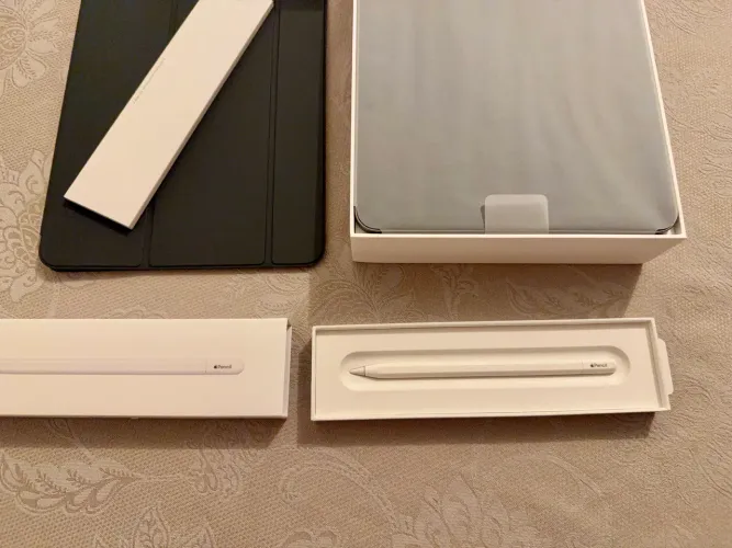 iPad Air M2 128GB + Apple Pencil USB-C | CINZA ESPACIAL