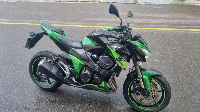 Kawasaki Z800 2013 | 48 mil km | Troco por XRE 300 ou Lander 250 + volta