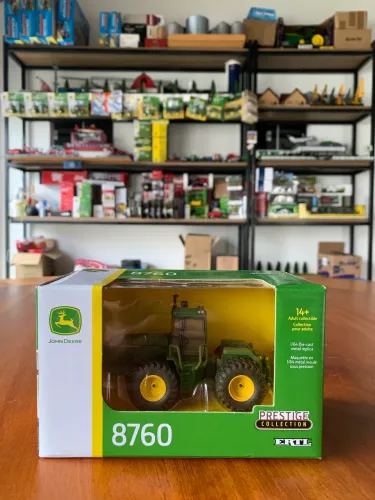 Miniatura trator John deere 8760 lamacento 1/64