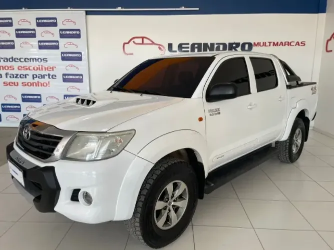 Toyota Hilux CD D4-d 4X4 3.0 TDI Dies. Mec. 2015