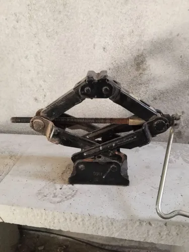 Macaco para carro
