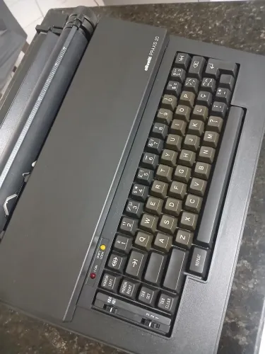 Maquina de escrever eletrica