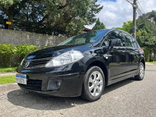 Nissan Tiida S 1.8/1.8 Flex 16V Mec. 2011