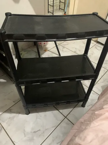 Prateleira multiuso