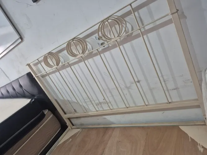 Cama de ferro