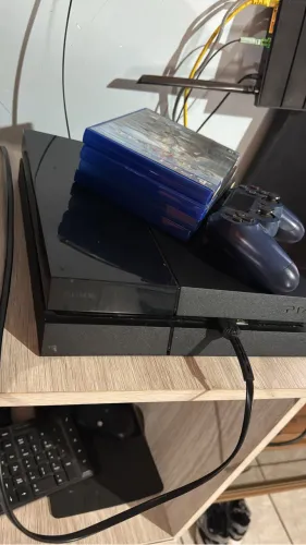 Vende-se play 4