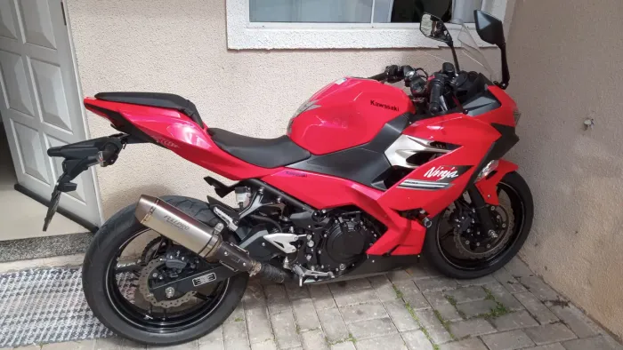 Kawasaki ninja 400