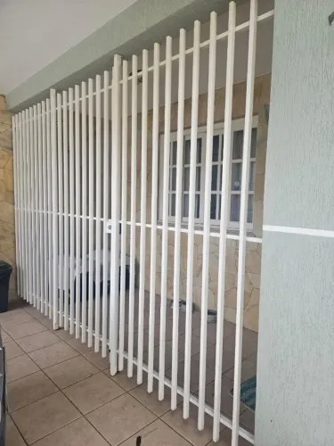 Grade de Aço com Portão Social - 3,45 x 2,35 m | Excelente Estado R$ 2.500