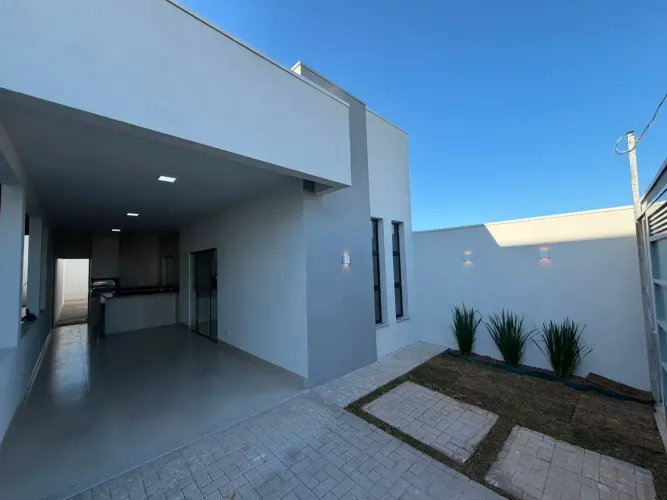CASA MULTIFAMILIAR À VENDA | MANGABEIRAS V