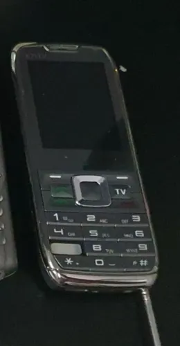 Celular Antigo E71 TV