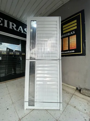 PORTA DE ALUMÍNIO BRANCO COM VIDRO 2.10X70 - ESTOQUE LIMITADO