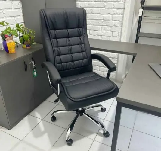 CADEIRA PRESIDENTE LUXO MOLAS MONTREAL Novas Lacradas
