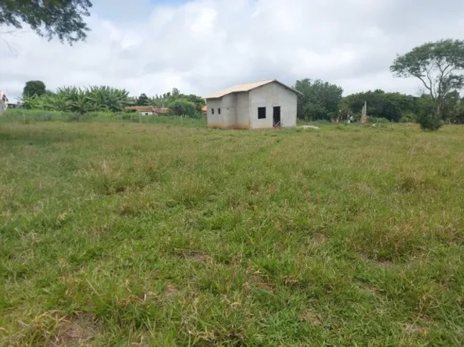 Sítio à venda - 20 km de Vitória da Conquista - 5.600m²