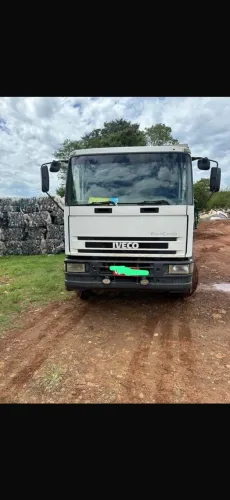 Caminhão compactador de lixo 