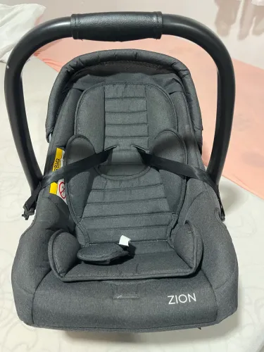 Bebê conforto Infante Zion novo!