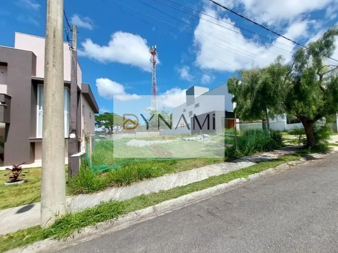 Lote plano de 250m² em ótima localização no condomínio Fazenda Rodeio Bella Citta