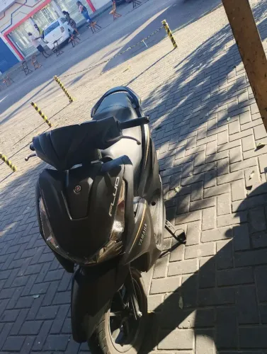 Vendo Fluo 125 híbrida 2026/2027