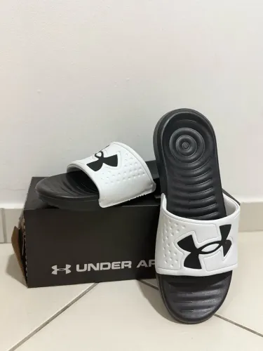 chinelo under armour ansa light branco e preto 43/44
