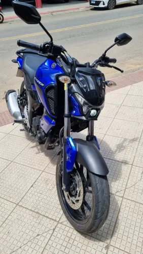 Yamaha FZ15 2023 - ABS - LED - Baixa KM - Financio