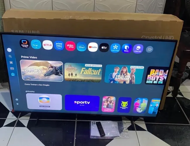 Tv smart na caixa 50 polegadas 