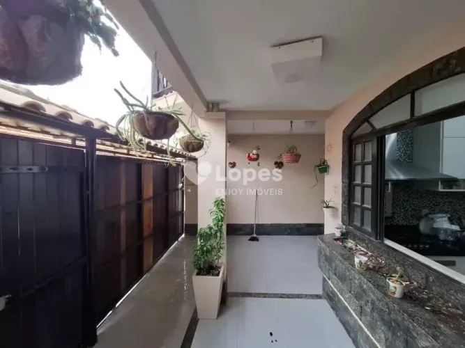 Casa à Venda no Valqueire | 141 m² | 3 Quartos | Espaço Gourmet | Casa de Vila