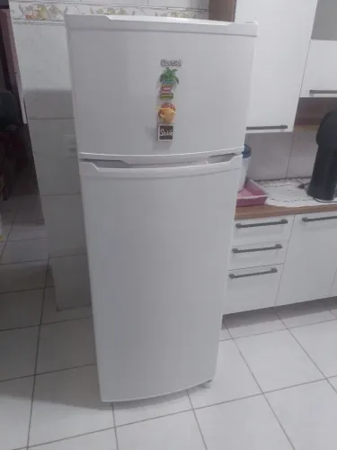 Geladeira Consul CRD37 334L
