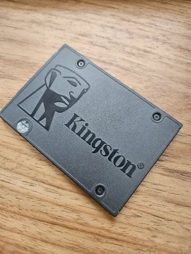 SSD SATA 480GB Kingston, com Win11Pro+Office