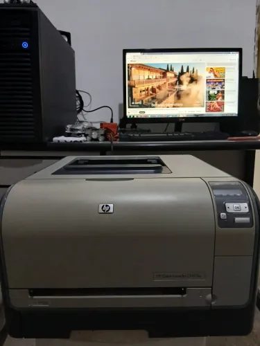 Impressora HP Color jet CP 1515n