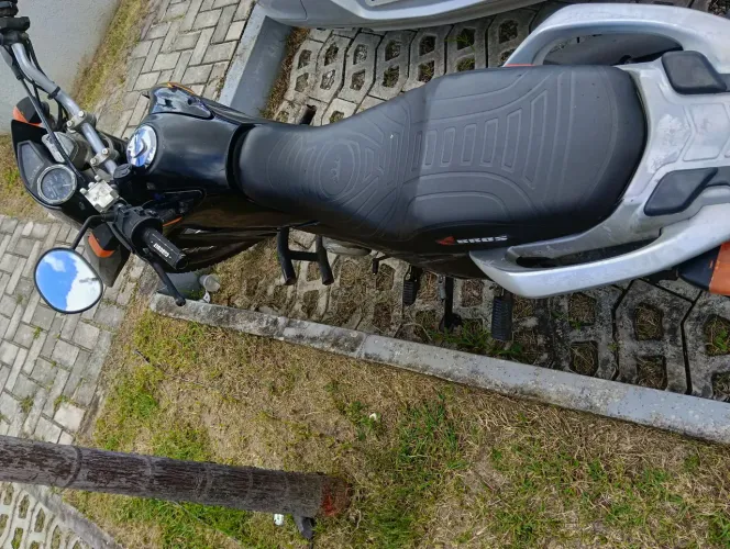 Moto Bros 210