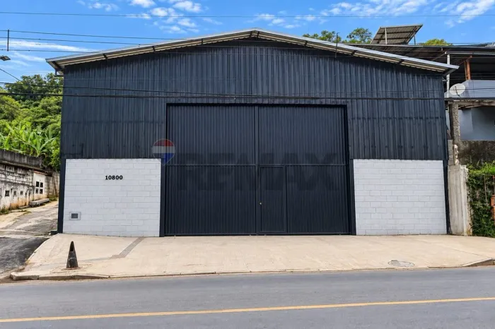 Galpão recém-construído 180 m² | Av. Presidente Juscelino Kubitschek Barreira do Triunfo