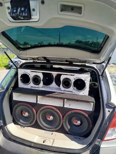 Som automotivo