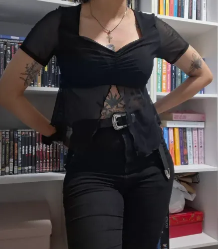 Blusa Cropped de Mesh Preto - Tamanho P