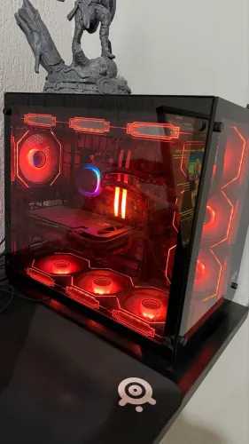 PC GAMER HIGH END