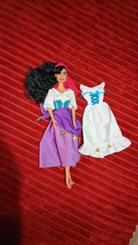 Barbie corcunda de notredame