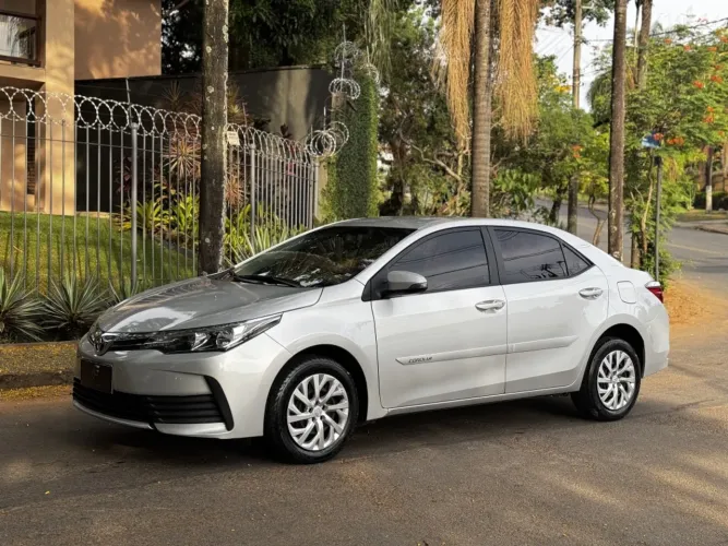 Toyota Corolla GLI 1.8 Flex 16V Aut. 2018