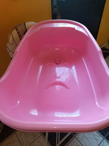 Vendese essa banheira em ótimo Estado por apenas 55 reais celular pra contato *53