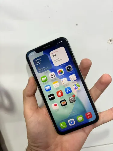 IPHONE 11 EM ÓTIMO ESTADO
