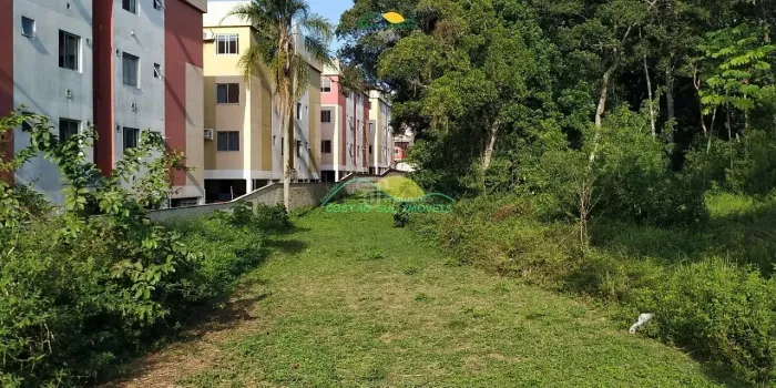 Terreno de 3.798,73m² residencial e comercial no Real Parque - São José/SC