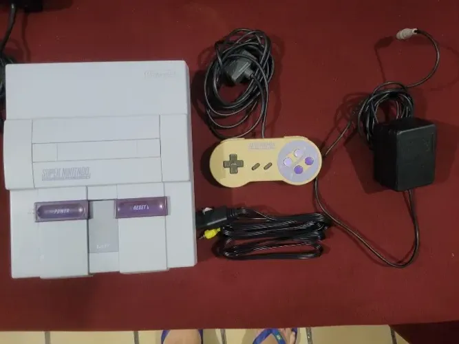 Super Nintendo completo com controle original e jogo original Super Mario World LEIA