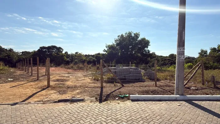 Lote de 320 metros na entrada de Capuba ville