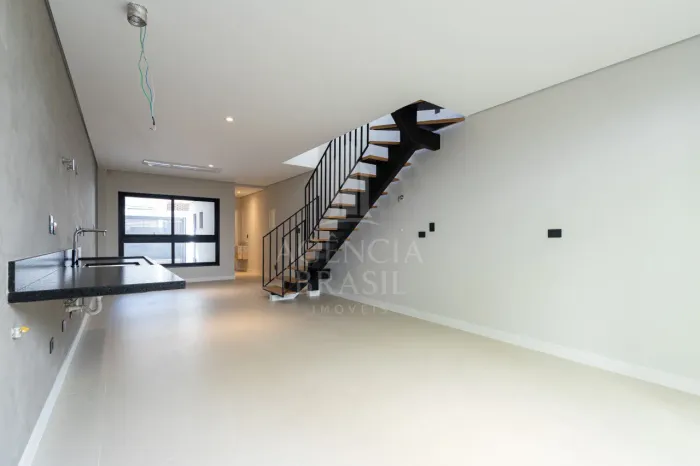 Exclusividade na Vila Nova Conceição | Casa Nova de Alto Padrão com 2 Suítes e Rooftop Pri