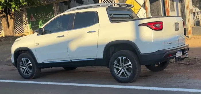 Fiat Toro Volcano 2.0 16V 4X4 TB Diesel Aut. 2017
