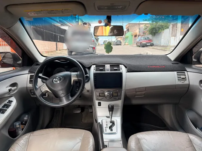 Toyota Corolla GLI 1.8 Flex 16V Aut. 2013