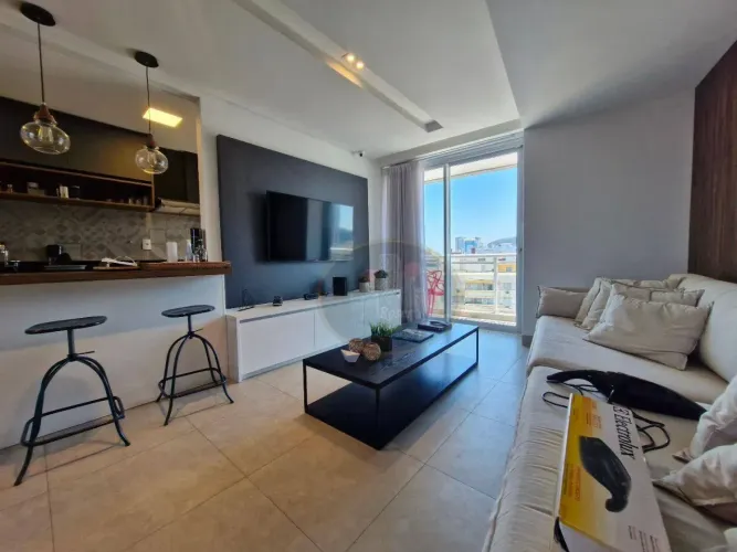 Apartamento com 2suítes à venda no Unlimited Ocean Front - Santos/SP